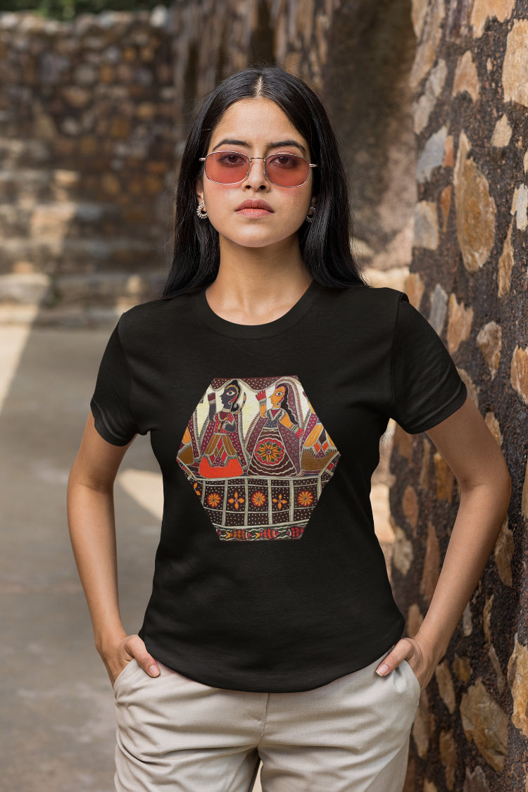 Radha Krishna Motif Madhubani Art T-Shirt For Women
